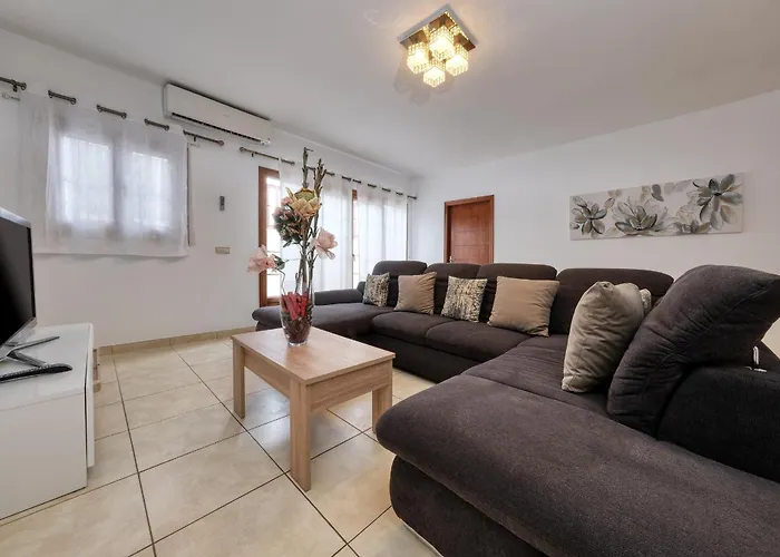 빌라 Flavia - Pool, Bbq And Game