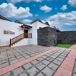 Flavia - Pool, Bbq And Game 普拉亚布兰卡