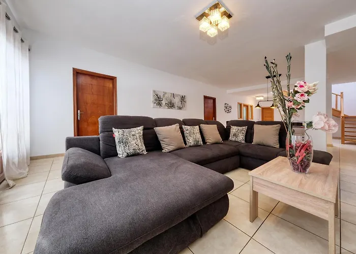 Villa Flavia - Pool, Bbq And Game