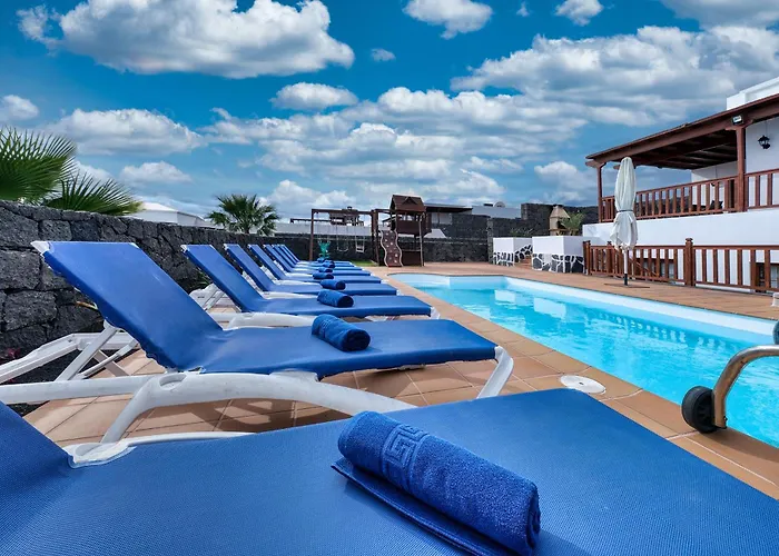 Flavia - Pool, Bbq And Game Villa *