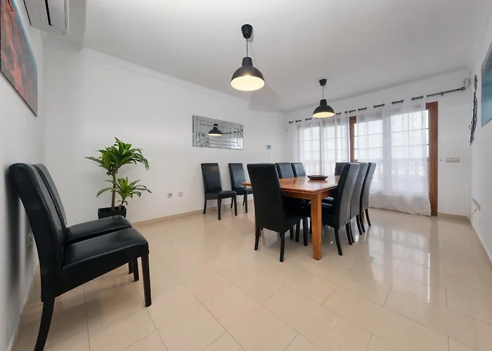 Flavia - Pool, Bbq And Game * Playa Blanca (Lanzarote)