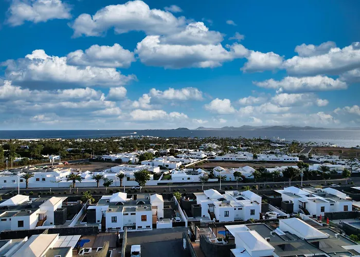 Flavia - Pool, Bbq And Game